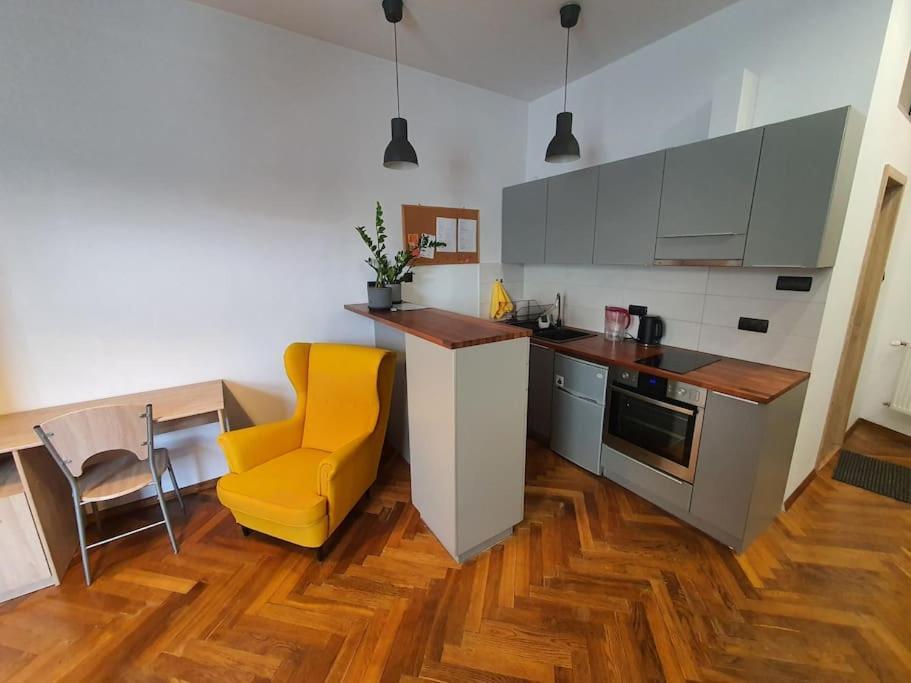 Apartament Przy Szkole Filmowej, Darmowy Parking Lodz  Exterior photo